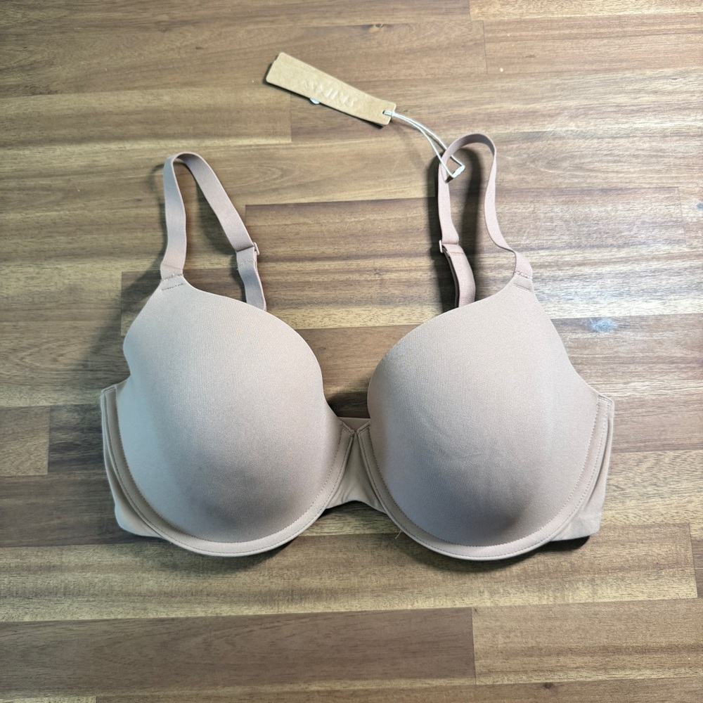 SKIMS Beige T-shirt Wired Tan Bra